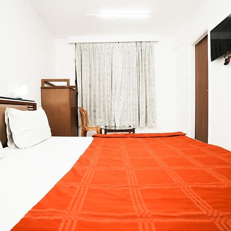 Hotel Maharaja Residency 马哈巴莱斯赫瓦尔 外观 照片
