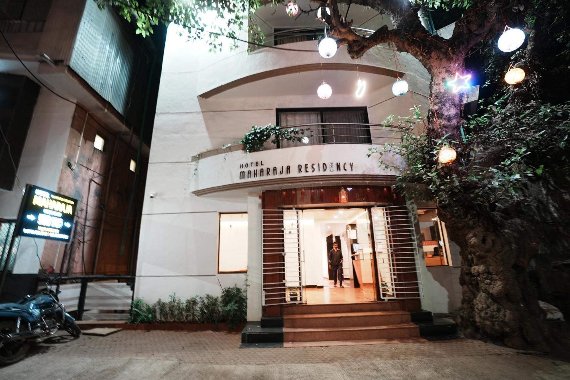 Hotel Maharaja Residency 马哈巴莱斯赫瓦尔 外观 照片